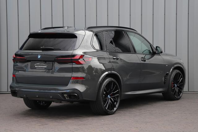 BMW X5 xDrive50e | 490PK | Luchtvering | Massage | Keyles-go | Head-up | Harman\kardon | Laser-led | Sfeerverlichting | Stoelkoeling | ACC | Stuurwielverw. | Trekhaak | NL-Auto | 2024.