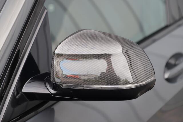 BMW X5 xDrive50e | 490PK | Luchtvering | Massage | Keyles-go | Head-up | Harman\kardon | Laser-led | Sfeerverlichting | Stoelkoeling | ACC | Stuurwielverw. | Trekhaak | NL-Auto | 2024.