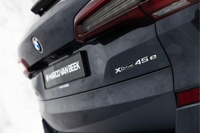 BMW X5 xDrive45e High Executive | M-Sport | Pano | Stoelventilatie | Massage | Carbon | 22"