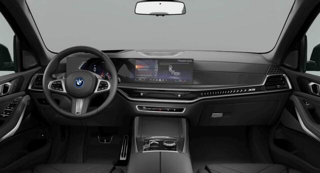 BMW X5 xDrive50e M-Sport Pro - Pano - Trekhaak - Stoelventilatie - Carbon interieur