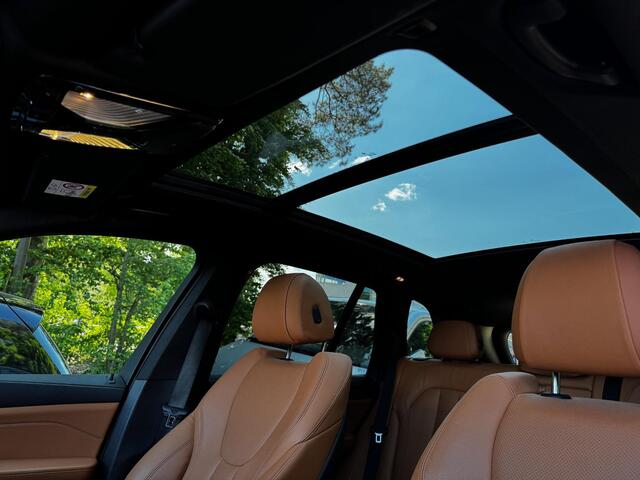 BMW X5 xDrive45e M Sportpakket | Soft-Close-Automatic voor portieren | Glazen panoramadak | Driving Assistant Professional | HiFi System