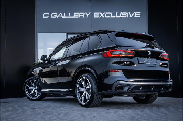 BMW X5 xDrive45e High Executive - M Sport | Panorama | Memory | 360 Camera | ACC