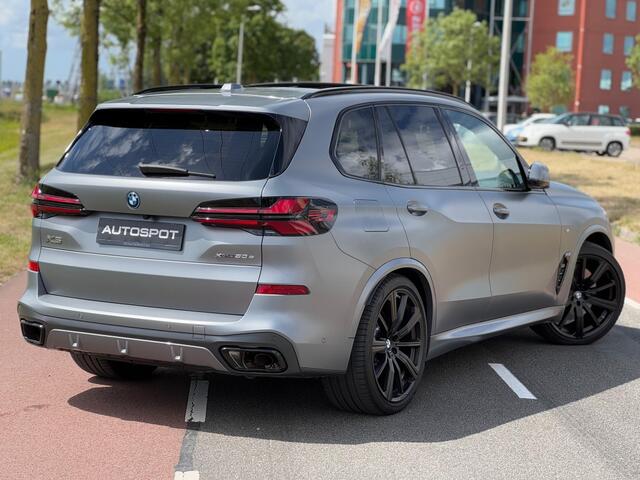 BMW X5 xDrive50e M-sport 489pk M-seats Pano Sky Lounge Alle Opties!