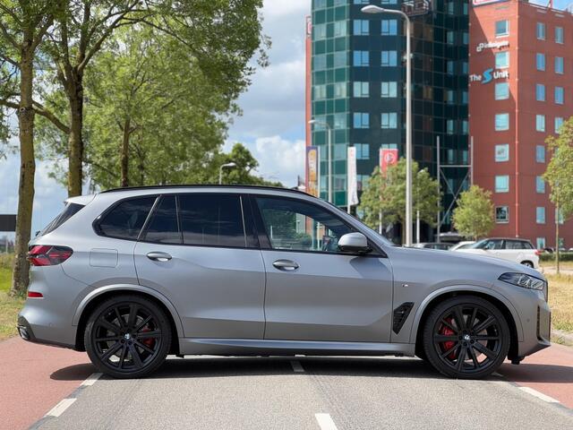 BMW X5 xDrive50e M-sport 489pk M-seats Pano Sky Lounge Alle Opties!