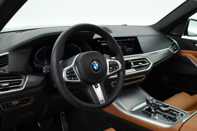 BMW X5 xDrive45e M Sport | Pano | SkyLounge | Info. Achter | Soft close | HUD | M Competition stoelen | Laser