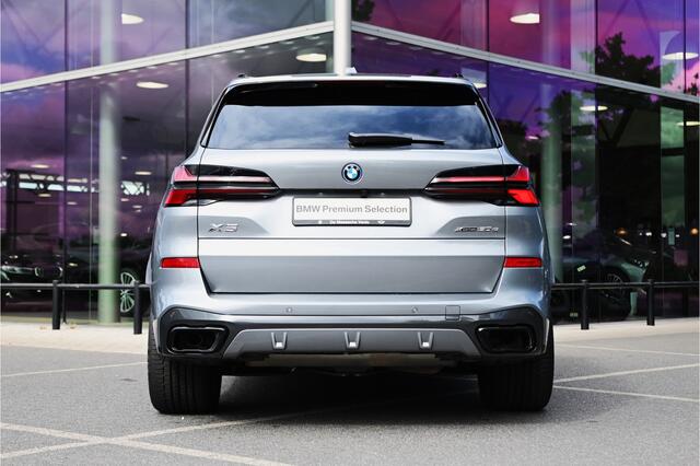 BMW X5 xDrive50e High Executive M Sport Automaat / Panoramadak / Trekhaak / Adaptief onderstel / Massagefunctie / Stoelventilatie / Active Steering / Comfort Access / Comfortstoelen / Adaptieve LED / Parking Assistant Professional / Harman Kardon / Live Cockpit 