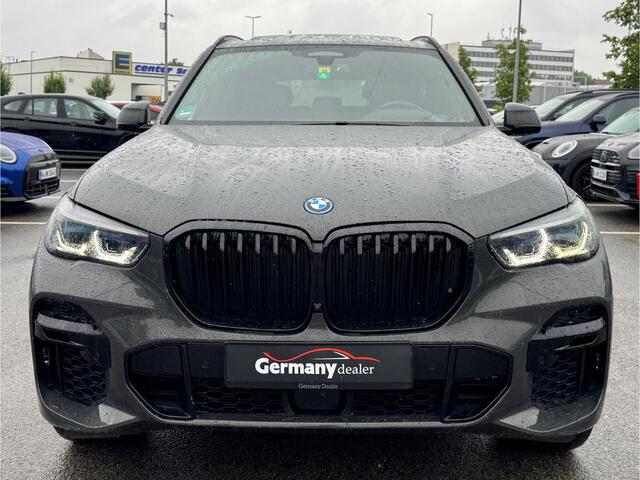 BMW X5 xDrive45e 394pk M-Sportpakket Dravit Pano B&W Skylounge Trk.haak Swarovski