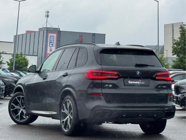 BMW X5 xDrive45e 394pk M-Sportpakket Dravit Pano B&W Skylounge Trk.haak Swarovski