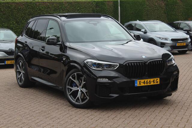 BMW X5 xDrive45e High Exe. M Sport / Trekhaak / Panoramadak / 360Camera / 21'' / Laser LED / Keyless / Skylounge / M Stoelen / Softclose / Stoelventilatie / Dodehoek / DAB / Luchtvering / Stuurverwarming / ACC