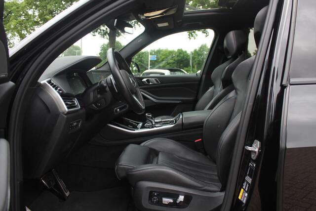 BMW X5 xDrive45e High Exe. M Sport / Trekhaak / Panoramadak / 360Camera / 21'' / Laser LED / Keyless / Skylounge / M Stoelen / Softclose / Stoelventilatie / Dodehoek / DAB / Luchtvering / Stuurverwarming / ACC
