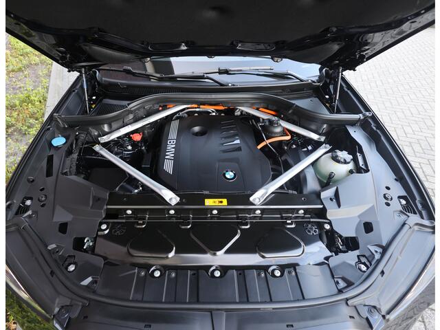 BMW X5 xDrive 50e *Individual*Soft-Close*Trekhaak*Massage*