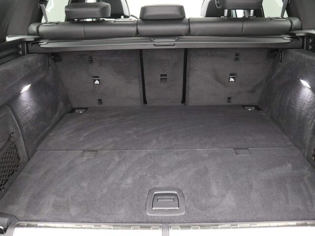 BMW X5 xDrive50e M-Sport 490PK Aut. luchtvering, head-up, trekhaak, elek. verstelbare voorstoelen, 360gr. camera, schuif-kanteldak, Harman Kardon audio, 22" lichtmetaal