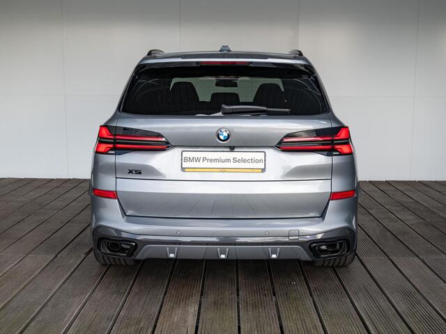 BMW X5 xDrive50e | M Sportpakket Pro | Innovation Pack | Comfort Access | Soft-Close | Stoelverwarming | Stoelventilatie | Stoelmassage | Harman Kardon | 22'' | Trekhaak