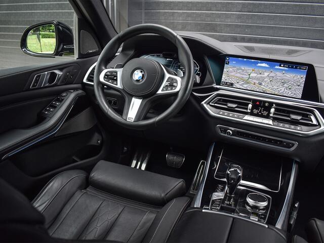 BMW X5 xDrive45e HIGH EXECUTIVE | M-SPORT | PANORAMADAK | NL AUTO | SHADWO-LINE | LED | ACTIVE CRUISE | M-SPORT BRAKE | HEAD-UP | 360 CAMERA | BLIS | TREKHAAK | AMBIANCE INTERIEUR |