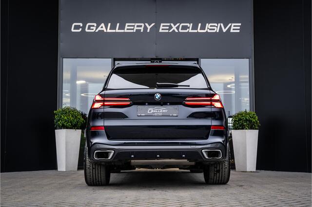 BMW X5 xDrive30d - Ex. BTW l Grijs Kent. l M-Sport | H&K | Elek. Trekhaak | HUD
