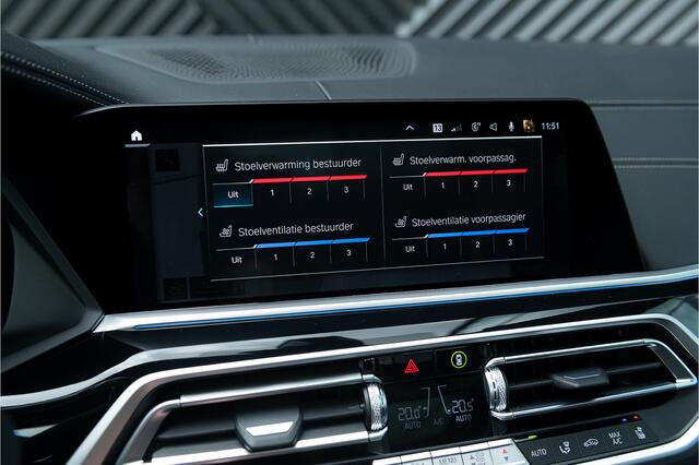 BMW X5 xDrive45e M-Sport ACC Pano 360 MStoelen Memory Skylounge Achterasbestr. Softclose Laser Head up Trekhaak