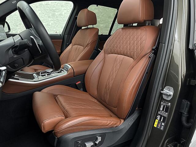 BMW X5 50e 490pk M-Pro Individual | ACC | 360 | Carbon | Stoelventilatie | 22" | Softclose | TH | Panodak | Comfort Seats | Driving Prof. | Park Prof. | Comfort plus | Manhattan met Tartufo Merino! Fabr. Gar. 06-2027 | NL-Auto | BTW.