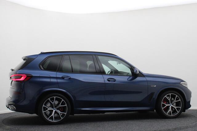 BMW X5 xDrive45e High Executive Panoramadak, 360° Camera, Head-Up, H&K, ACC, Luchtvering, Trekhaak, 21"