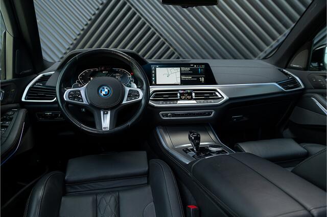 BMW X5 xDrive45e M-Sport ACC Pano 360 MStoelen Memory Skylounge Achterasbestr. Laser Head up Trekhaak