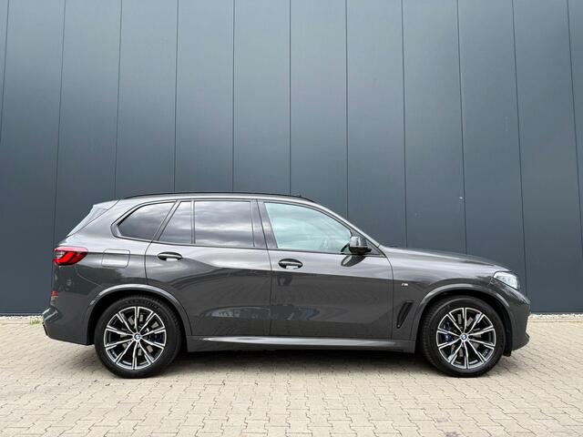 BMW X5 xDrive45e M-sport / pano / 360 camera / HUD