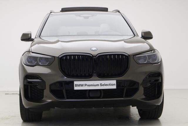 BMW X5 xDrive45e M-Sport | 21" | Panorama | Soft-Close | CoPilot | Laser | Head-Up | 2 jaar Garantie | Park ass. + | Shadow Line + | 4x Stoelverw. | Comfort Acces