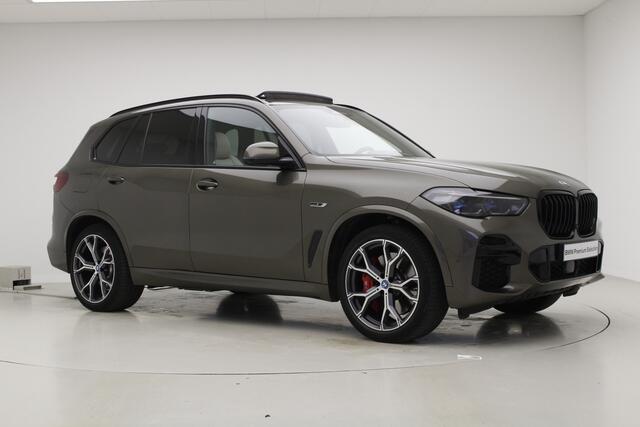 BMW X5 xDrive45e M-Sport | 21" | Panorama | Soft-Close | CoPilot | Laser | Head-Up | 2 jaar Garantie | Park ass. + | Shadow Line + | 4x Stoelverw. | Comfort Acces