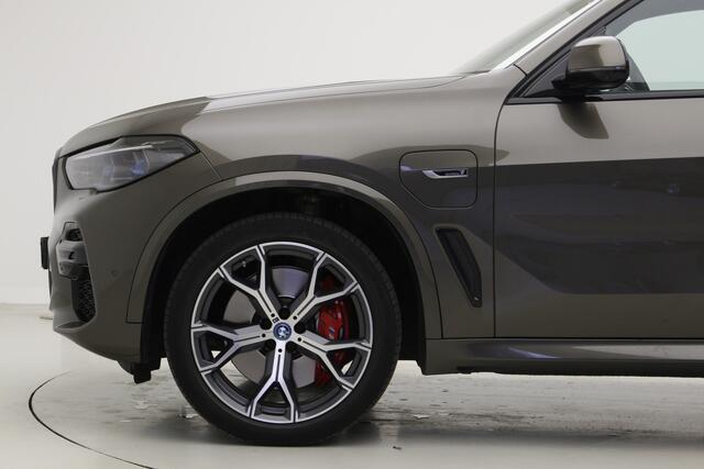 BMW X5 xDrive45e M-Sport | 21" | Panorama | Soft-Close | CoPilot | Laser | Head-Up | 2 jaar Garantie | Park ass. + | Shadow Line + | 4x Stoelverw. | Comfort Acces