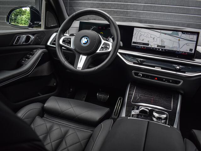 BMW X5 xDrive50e M-SPORT PRO | PANORAMADAK | COMFORT STOELEN | DRIVING ASSISTANT PROF. | HEAD UP | 360 CAMERA | HARMAN KARDON AUDIO | ELEKTR. TREKHAAK