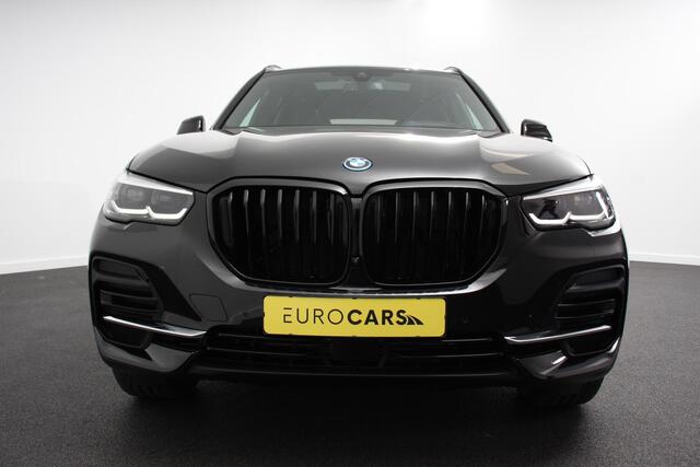 BMW X5 xDrive45e Hybrid 394pk Executive Shadow line Leder Schuif-Panorama dak Navigatie Trekhaak Camera 360 20"LMV