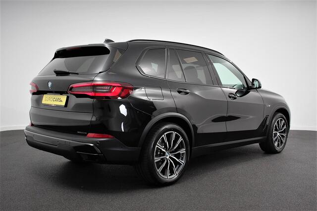 BMW X5 xDrive45e Hybrid 394pk Executive Shadow line Leder Schuif-Panorama dak Navigatie Trekhaak Camera 360 20"LMV