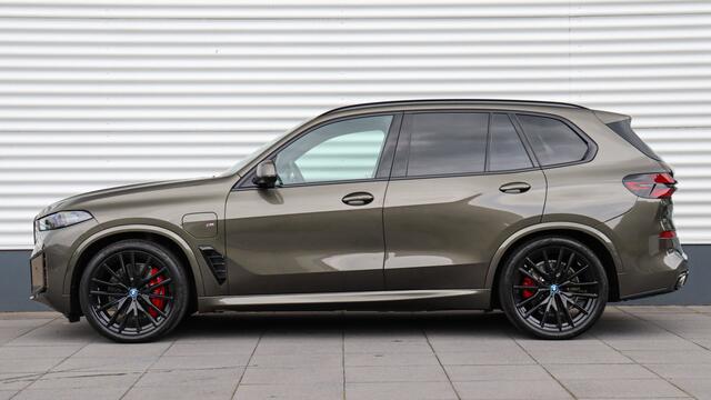 BMW X5 xDrive50e M-Sport Pro | Sky Lounge | Bowers & Wilkins | Stoelventilatie | Carbon | Head-up | Trekhaak
