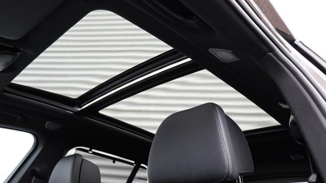 BMW X5 xDrive50e M-Sport Pro | Sky Lounge | Bowers & Wilkins | Stoelventilatie | Carbon | Head-up | Trekhaak