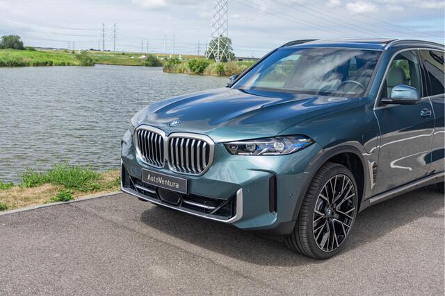 BMW X5 xDrive50e Trekhaak | Adapt. Cruise | Pano Dak | Luchtvering | Sky Lounge | 360 camera