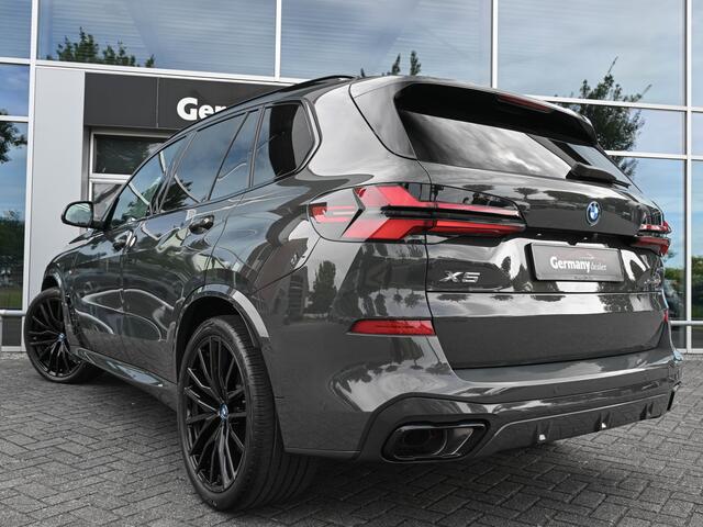 BMW X5 xDrive50e 489pk M-Sportpakket Black optic Ind-Dravit! Lucht Pano Zetels Tr-Haak HUD 22-Inch VOL!