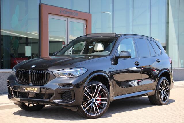 BMW X5 xDrive45e High Executive M-Sport | Pano | Luchtvering | 360 Camera | Trekhaak | Laser | ACC