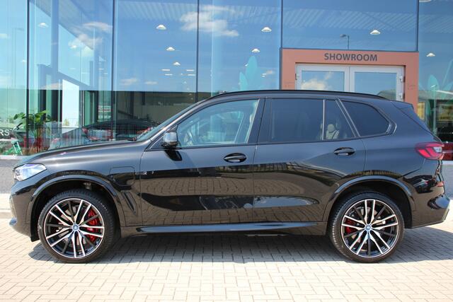 BMW X5 xDrive45e High Executive M-Sport | Pano | Luchtvering | 360 Camera | Trekhaak | Laser | ACC