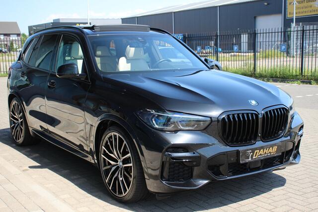 BMW X5 xDrive45e High Executive M-Sport | Pano | Luchtvering | 360 Camera | Trekhaak | Laser | ACC