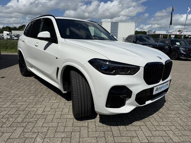 BMW X5 xDrive45e High Executive M Sport Panoramadak Laser Licht Trekhaak 22 Inch ACC Harman-Kardon Keyless Entry Head-Up Display Carplay