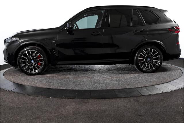 BMW X5 xDrive50e M Sportpakket Pro | Driving Assistant Pro | BMW Individual Leder | Glow Grille | Innovation Pack | Travel assist pack | S/K-Panodak | Adapt. Cruise | Memory stoelen | Stoelverw.+Ventilatie | Luchtvering | Ele 4662