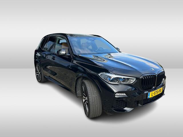 BMW X5 xDrive45e High Exe. M Sport / Panoramadak / Camera / Head-up / 22'' / Laser LED / Softclose / Harman Kardon / Luchtvering / Stoelventilatie / Stoelverwarming / DAB / Dodehoek / ACC