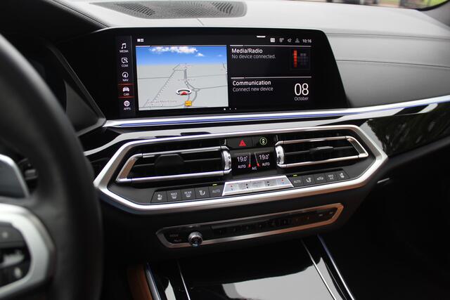 BMW X5 xDrive45e High Exe. M Sport / Panoramadak / Camera / Head-up / 22'' / Laser LED / Softclose / Harman Kardon / Luchtvering / Stoelventilatie / Stoelverwarming / DAB / Dodehoek / ACC