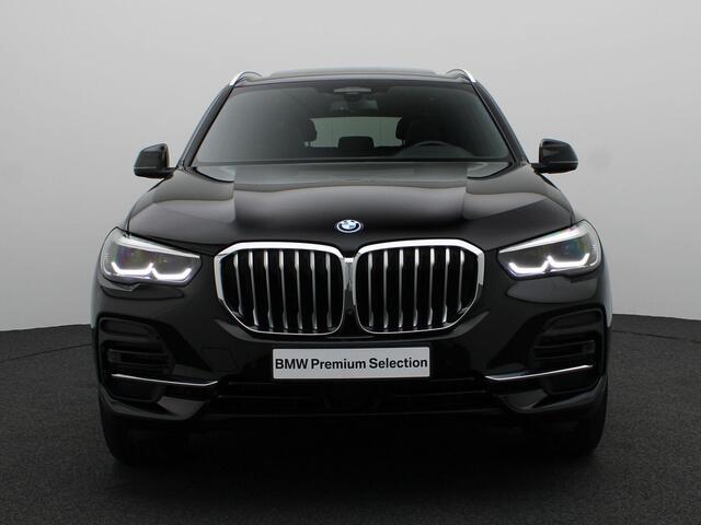 BMW X5 xDrive45e Executive | Integral Active Steering | Panoramadak | Elektrisch Verstelbare Stoelen | Driving Assistant Professional | Bowers & Wilkins | 19''