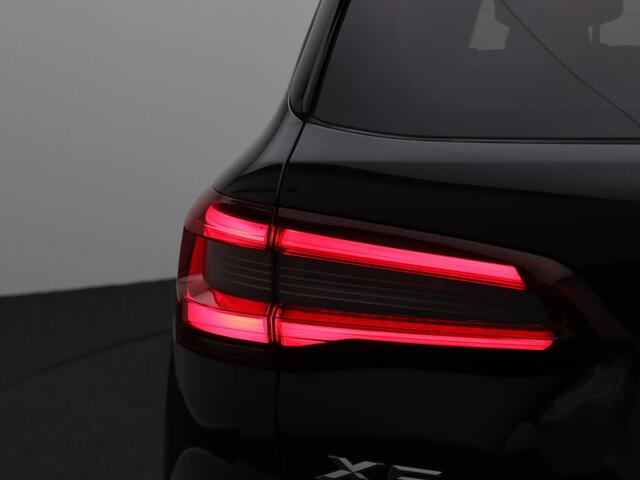 BMW X5 xDrive45e Executive | Integral Active Steering | Panoramadak | Elektrisch Verstelbare Stoelen | Driving Assistant Professional | Bowers & Wilkins | 19''