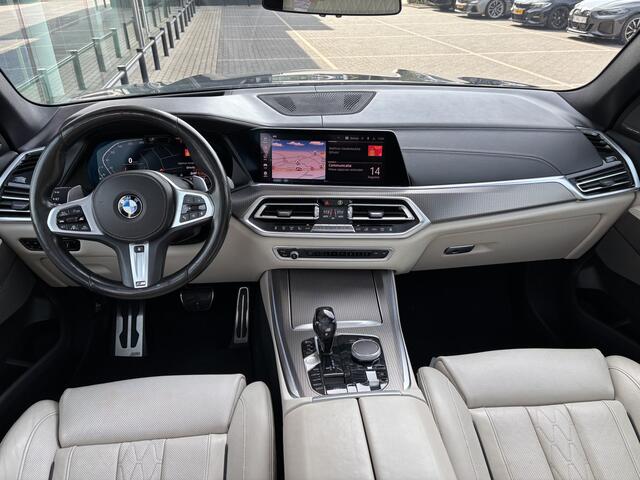 BMW X5 xDrive40i 7P. High Executive M Sport Automaat / Panoramadak / Trekhaak / Laserlight / Soft Close / Stoelventilatie / Parking Assistant Plus / Active Steering / Comfort Access /
