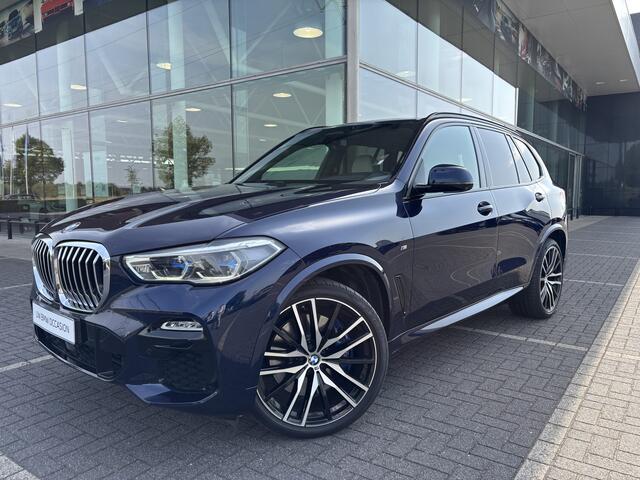 BMW X5 xDrive40i 7P. High Executive M Sport Automaat / Panoramadak / Trekhaak / Laserlight / Soft Close / Stoelventilatie / Parking Assistant Plus / Active Steering / Comfort Access /