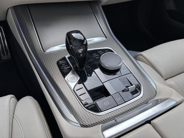 BMW X5 xDrive40i 7P. High Executive M Sport Automaat / Panoramadak / Trekhaak / Laserlight / Soft Close / Stoelventilatie / Parking Assistant Plus / Active Steering / Comfort Access /