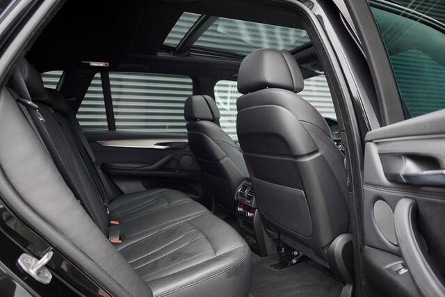 BMW X5 xDrive40e iPerformance High Executive M-Sport / Pano / Harman Kardon / Trekhaak / HUD