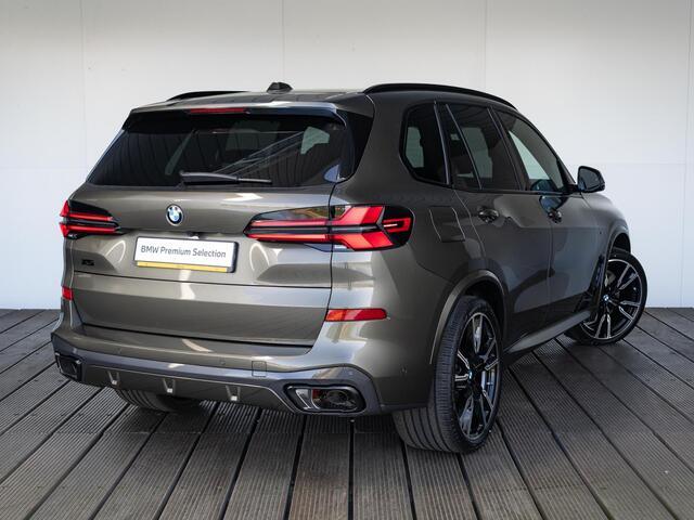 BMW X5 xDrive50e | M Sportpakket Pro | Travel Pack | Innovation Pack | Panoramadak | Stoelmassage | Stoelverwarming/-ventilatie | 22'' | Trekhaak