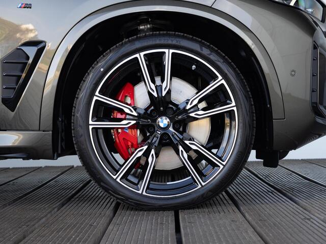 BMW X5 xDrive50e | M Sportpakket Pro | Travel Pack | Innovation Pack | Panoramadak | Stoelmassage | Stoelverwarming/-ventilatie | 22'' | Trekhaak