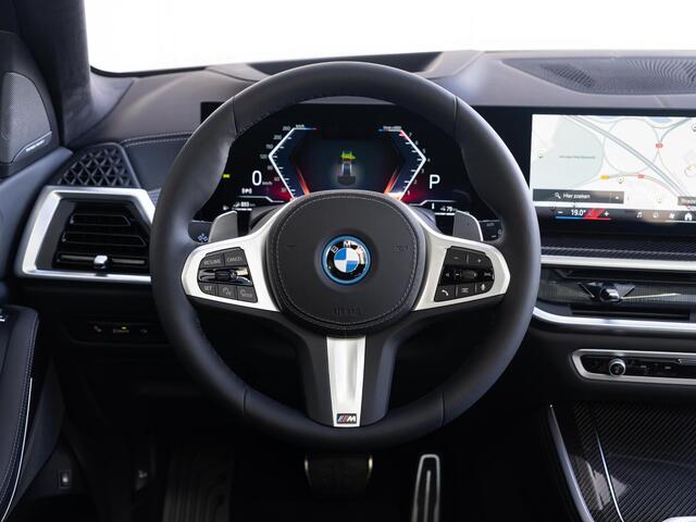 BMW X5 xDrive50e | M Sportpakket Pro | Travel Pack | Innovation Pack | Panoramadak | Stoelmassage | Stoelverwarming/-ventilatie | 22'' | Trekhaak